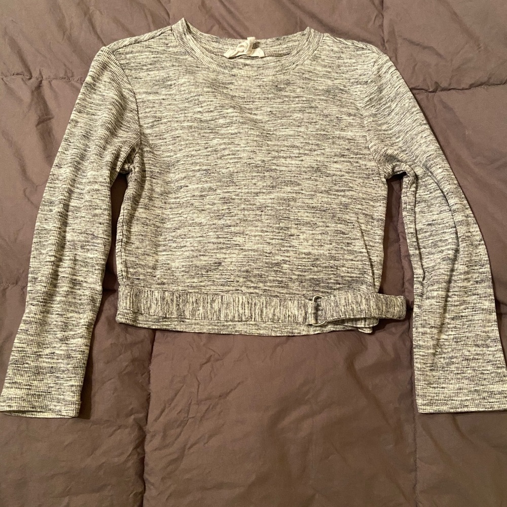Grey crop sweater